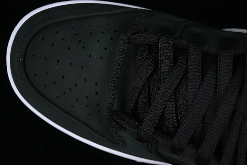 All Categories Nk SB Dunk Series Nk SB Dunk Low Low-top sneakers Nk SB Dunk Low "Black Gum" Raw rubber black and white SB low-top casual sneakers CD2563-006